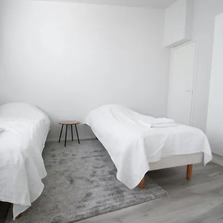 アパート And Spacious For 3 *