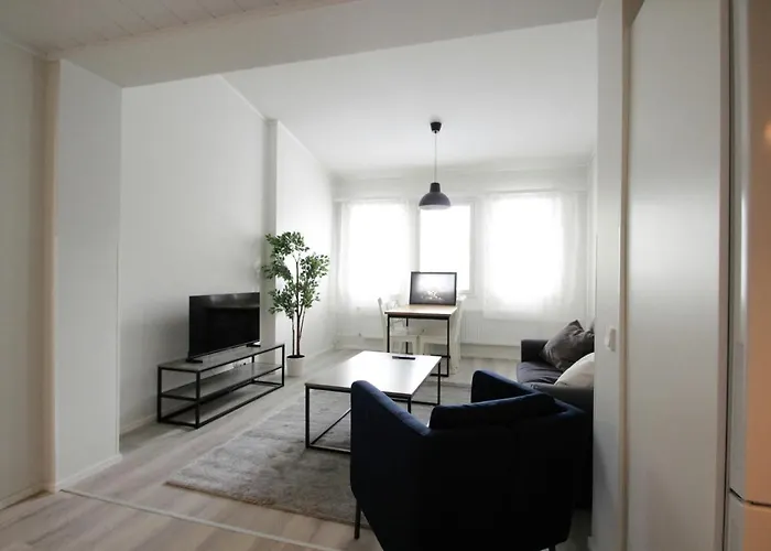 And Spacious For 3 דירה